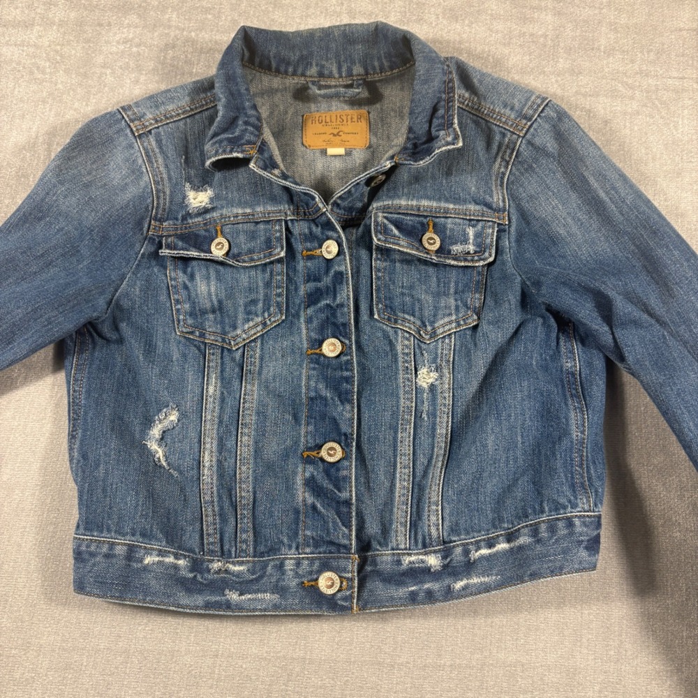 Hollister Womens Distressed Cropped Denim Trucker Jacket Medium Wash Blue Large